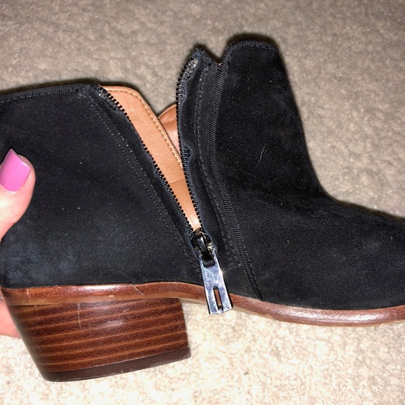 Sam Edelman Chelsea Booties - Picture 5 of 6